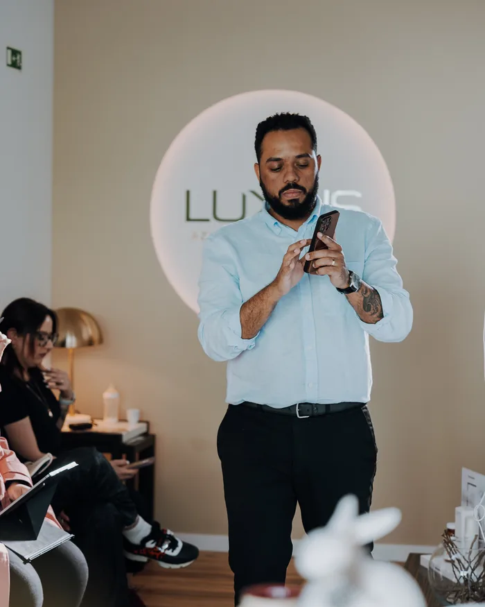 Uma sessão do IQV a decorrer dentro de um salão de estética.