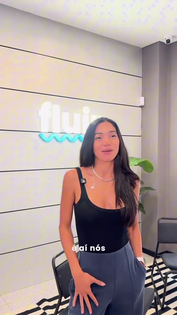 Uma participante a contar como foi o dia de formação no FluirOffice.